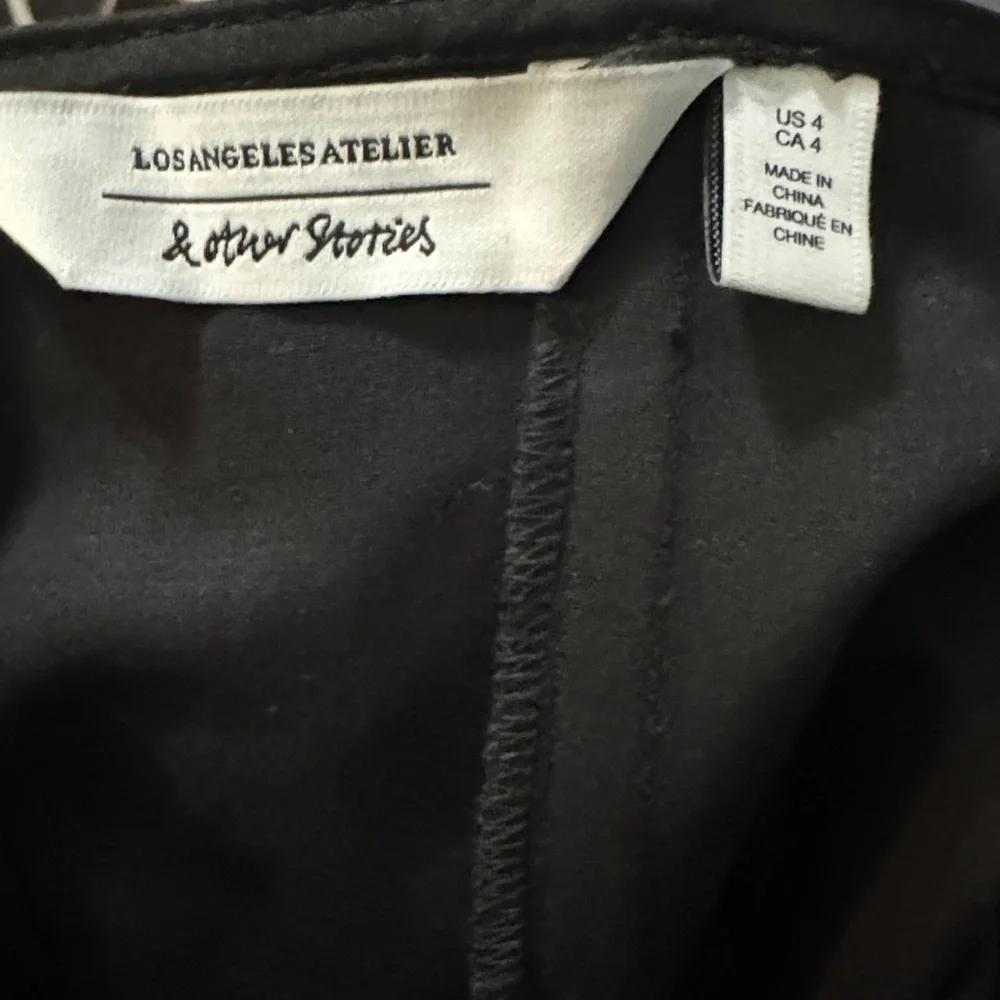 & Other Stories Black Ruffle Off the Shoulder Women’s Midi Dress Sz. 4 - Picture 7 of 8